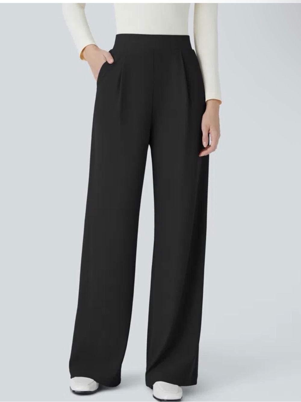 HALARA Black Wide-Leg Pleated Trousers